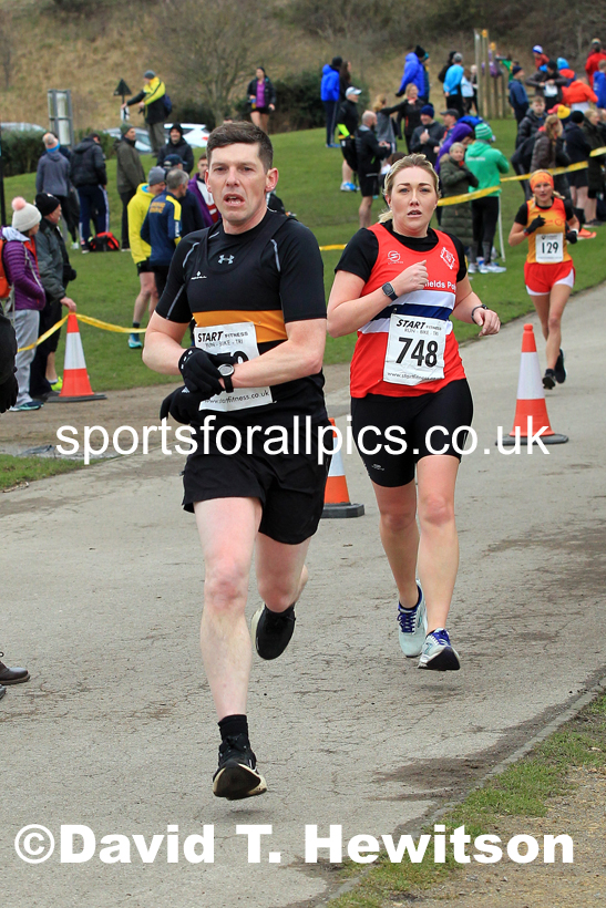 Senior women and veteran women and men over-50s NECAA Road Relay Champs., Hetton Lyons Park, Hetton le Hole, County Durham. Photo: David T. Hewitson/Sports for All Pics